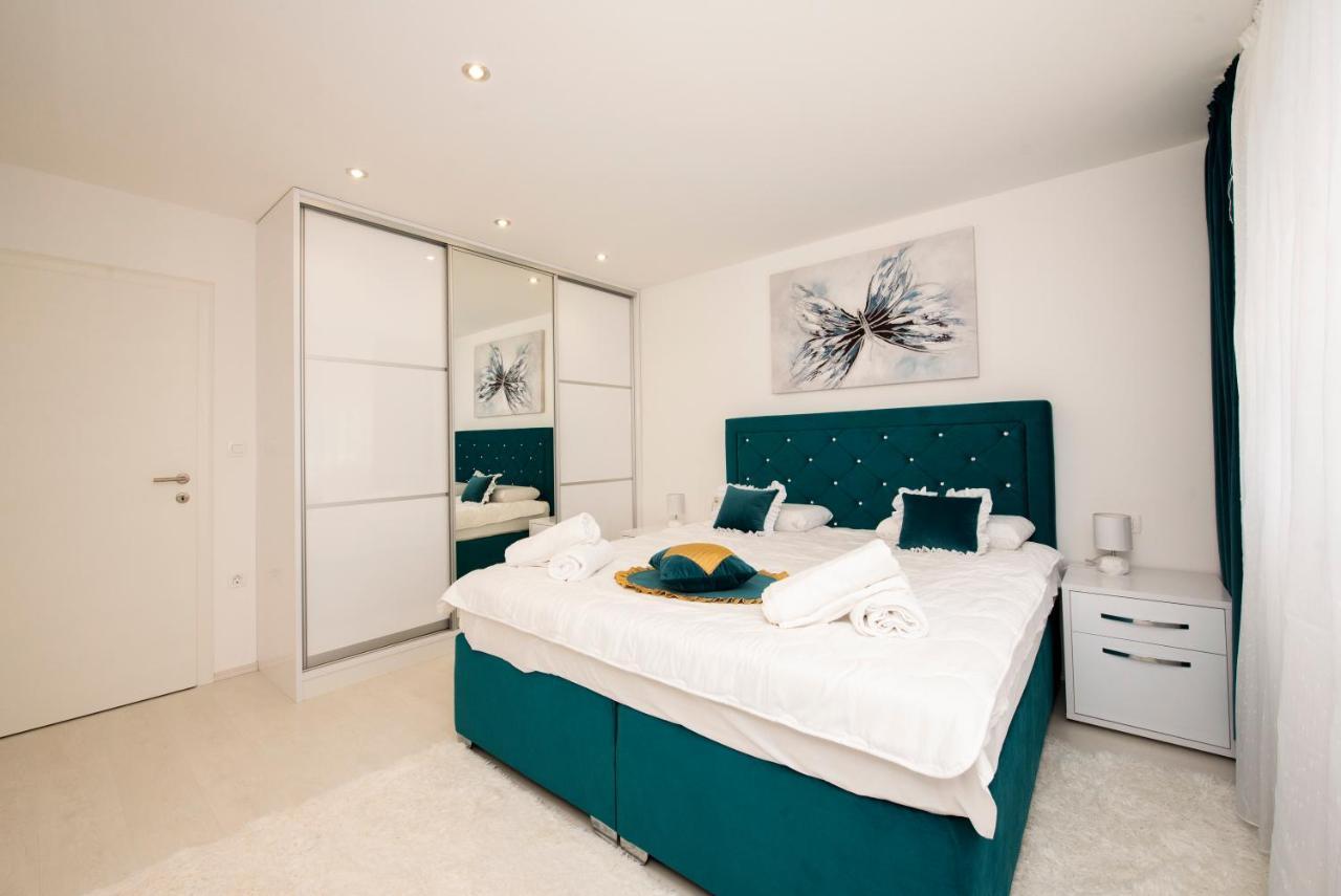Lions Apartment Сплит Екстериор снимка