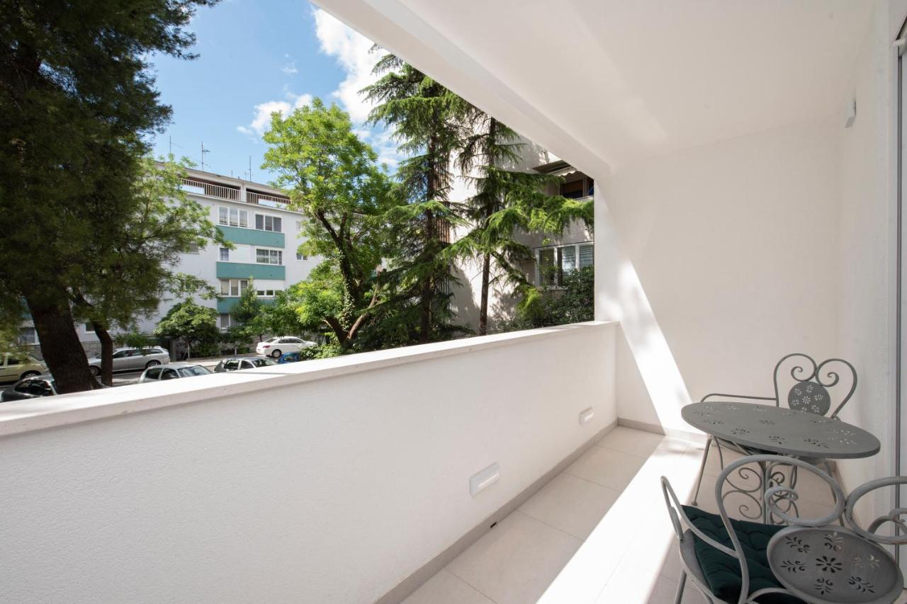 Lions Apartment Сплит Екстериор снимка