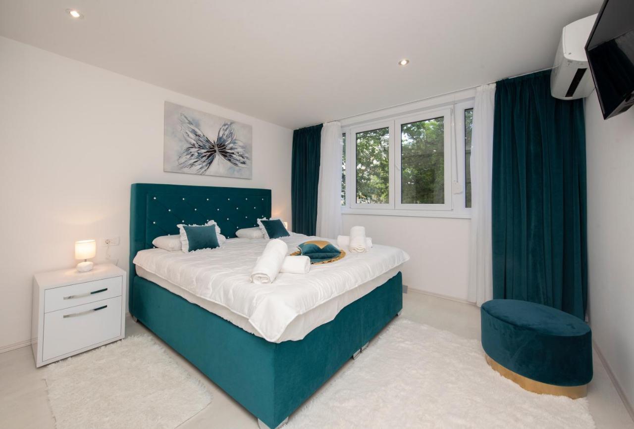 Lions Apartment Сплит Екстериор снимка